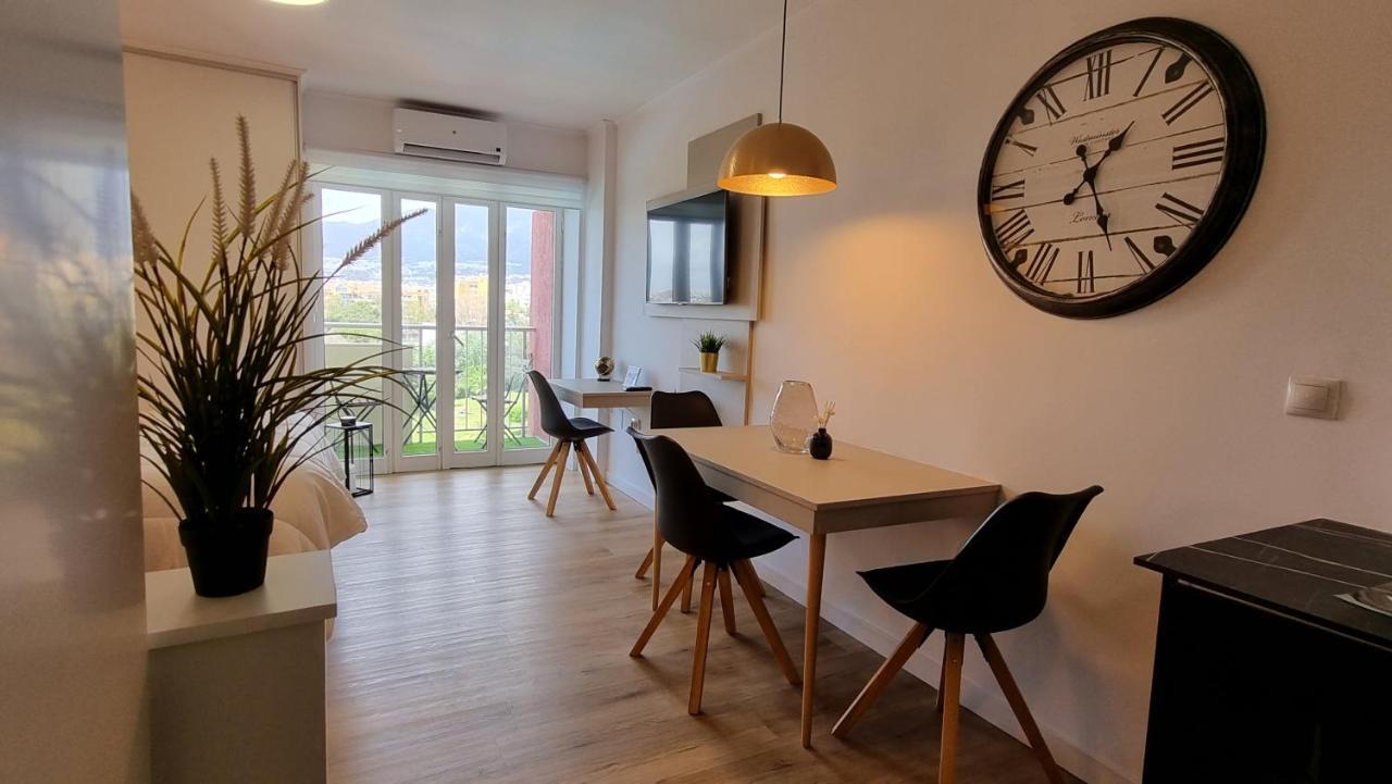 Jupiter. Moderno Estudio. Vistas Al Mar Y Montana Benalmádena Εξωτερικό φωτογραφία